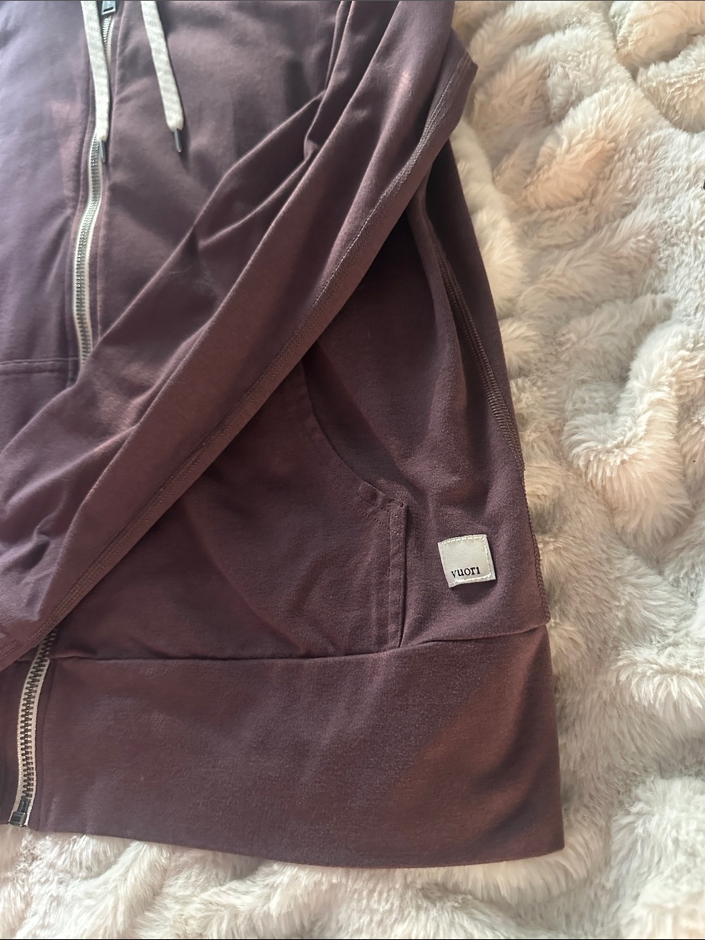 Women’s Vuori Halo Maroon Zip-Up Hoodie Jacket - NWOT medium - Picture 2 of 9